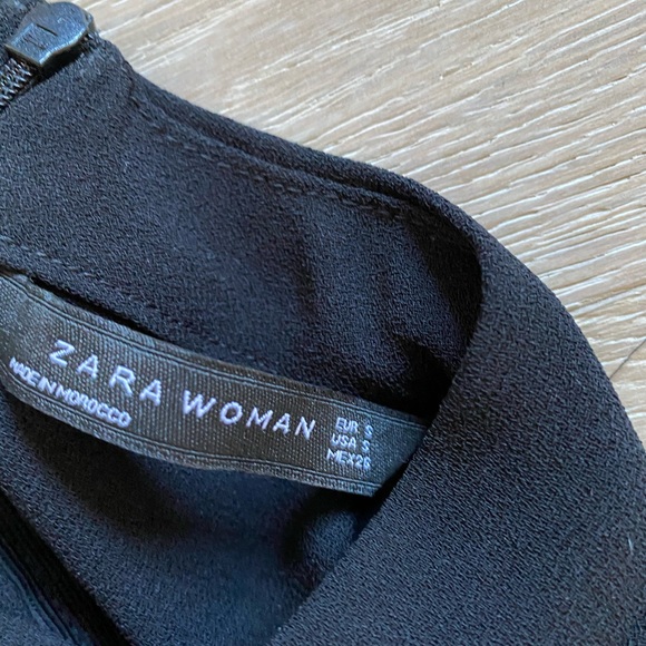 Zara V Neck Dress with choker neck collar - Picture 9 of 14